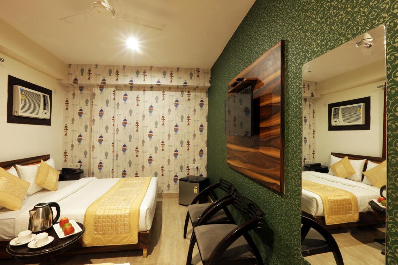 Hotel Green Plaza At Airport Ню Делхи Екстериор снимка