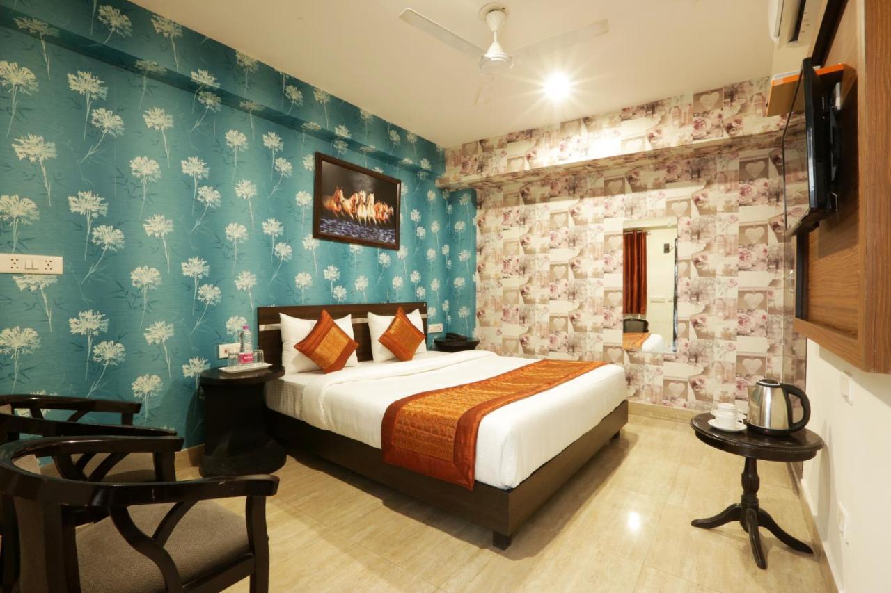 Hotel Green Plaza At Airport Ню Делхи Екстериор снимка