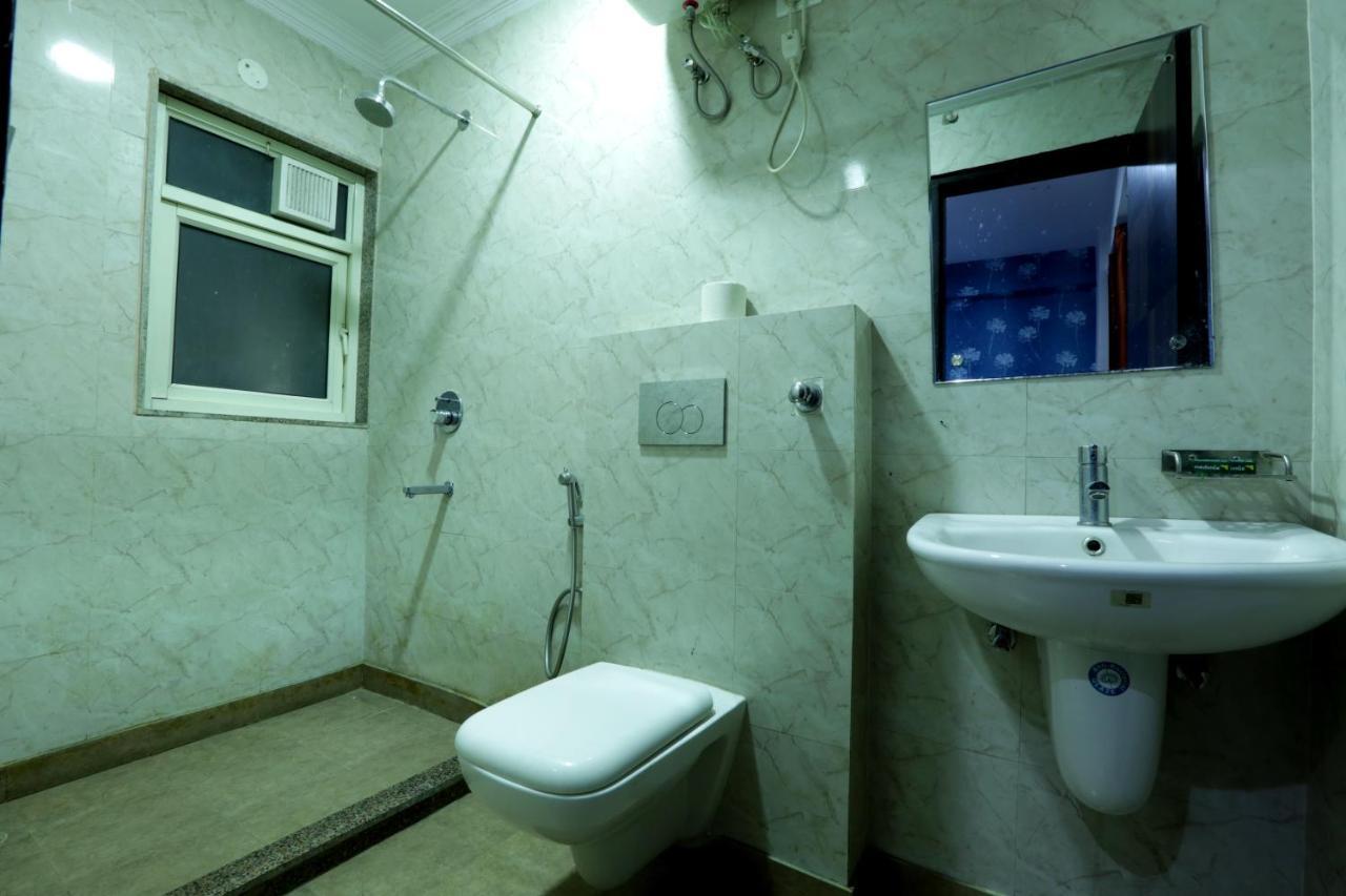 Hotel Green Plaza At Airport Ню Делхи Екстериор снимка