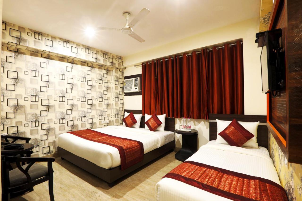 Hotel Green Plaza At Airport Ню Делхи Екстериор снимка